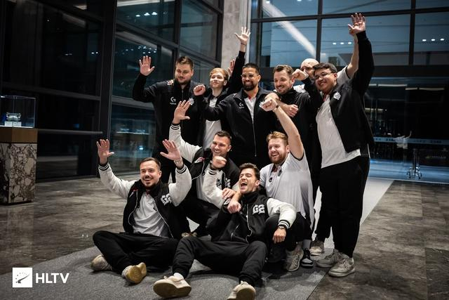 LPL春季赛今日首发：Doinb中路对决小虎